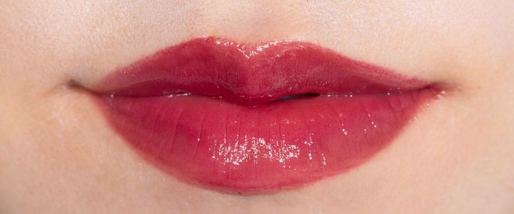 ブルベにおすすめの「エレガンス クラルテ ルージュ ビジュー」は01