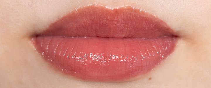 ブルベにおすすめの「キャンメイク グラスティントシロップ」は02