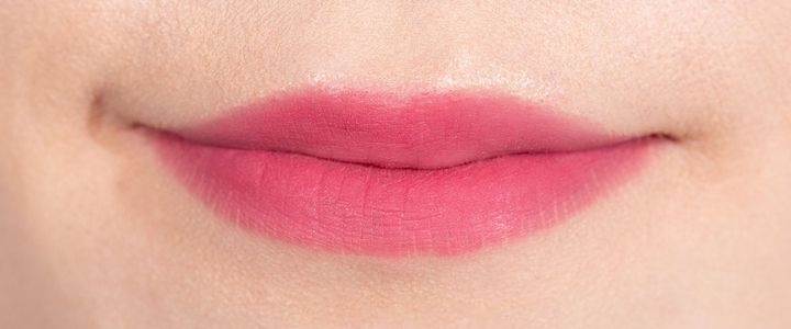 ブルベにおすすめの「フィー リップアンドチーク ブラーリープリンポット」はMV03