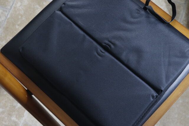 セリア 折りたたみクッション サイズ感