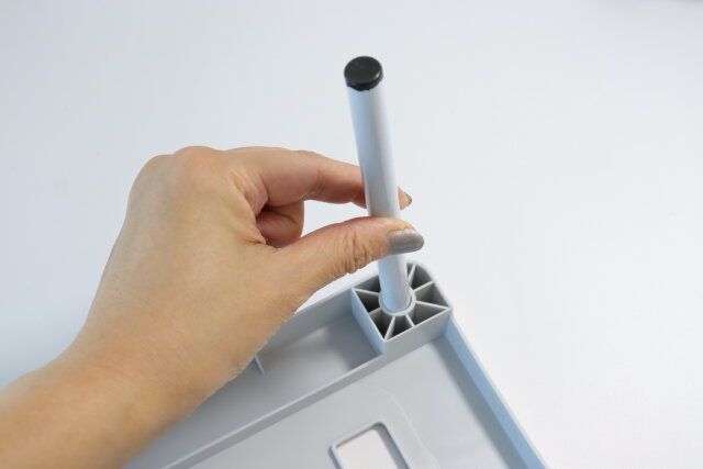 ダイソー 押入れフリーラック（S） 脚取り付け