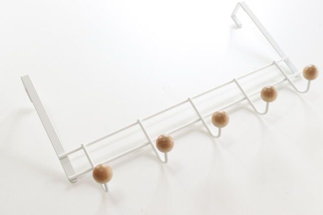 ダイソーのスチールドアフック（5連）2