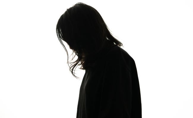 不安障害の女性のイメージ