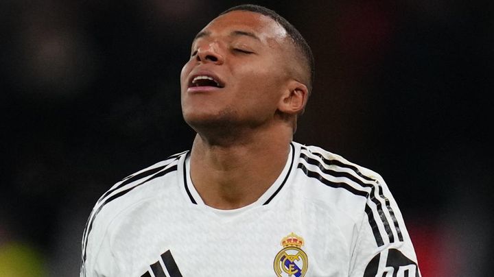 世界的スターは呪いの魔術をかけられたんだ…！代表OBの意味不明発言にザワつく