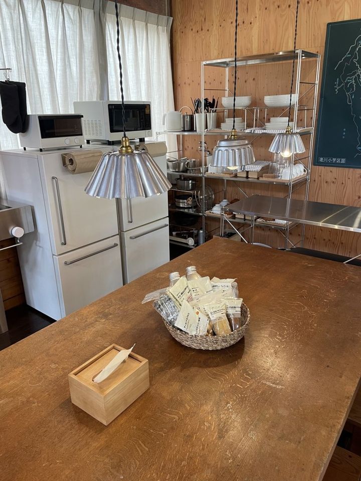 千葉県夷隅郡大多喜町にオープンした「MUJI BASE OIKAWA」。居心地の良い宿泊スペースを紹介