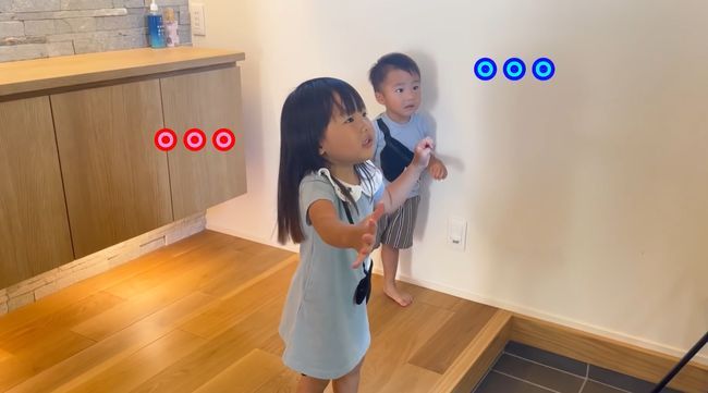 １週間ぶりに帰宅したママ。双子の反応が予想外過ぎ！？？