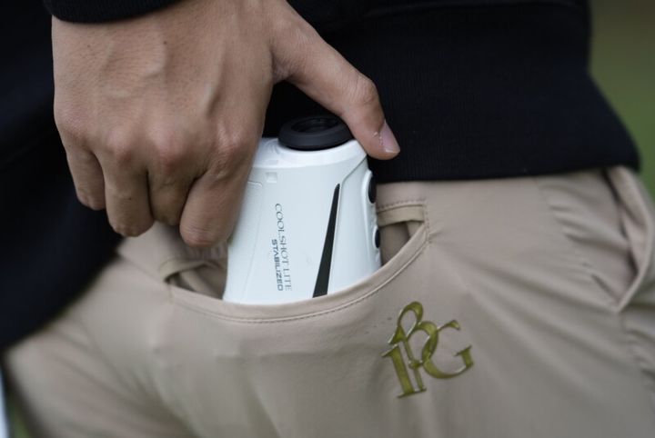 手ブレ補正でピンを確実にキャッチ！最上位距離計測器