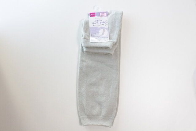 ダイソー おうちケアオープントゥソックス パッケージ