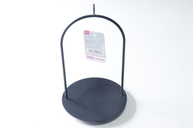 ダイソーのアイアンインテリア収納