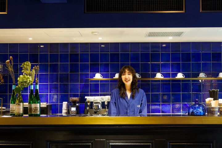 旅するようなリラックス気分を♪異国情緒たっぷりの「シーエスジー ブルーカフェ 青山」