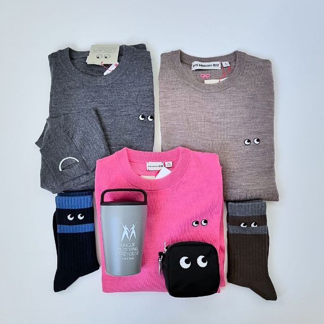 KIDS メリノクルーネックセーターとメリノクルーネックセーターとヒートテックソックス/2足組とパッカブルバッグ