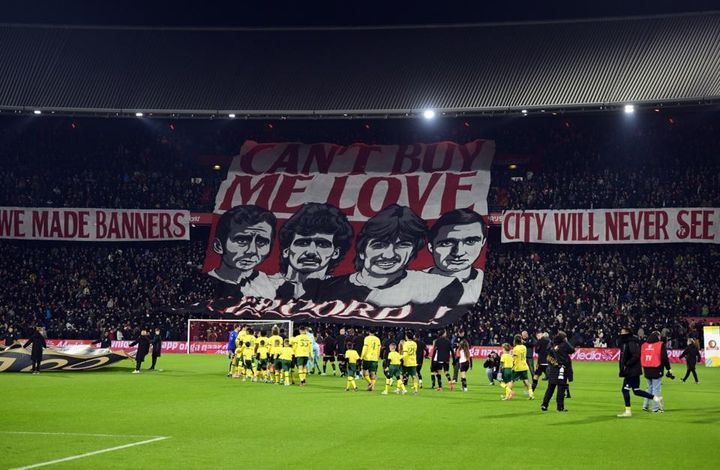 ビートルズの楽曲でいじる！絶不調の世界的金満チームをネタにしたサポーターの力作が話題