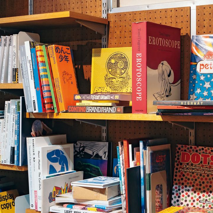 Cha Cha Cha Booksの本棚