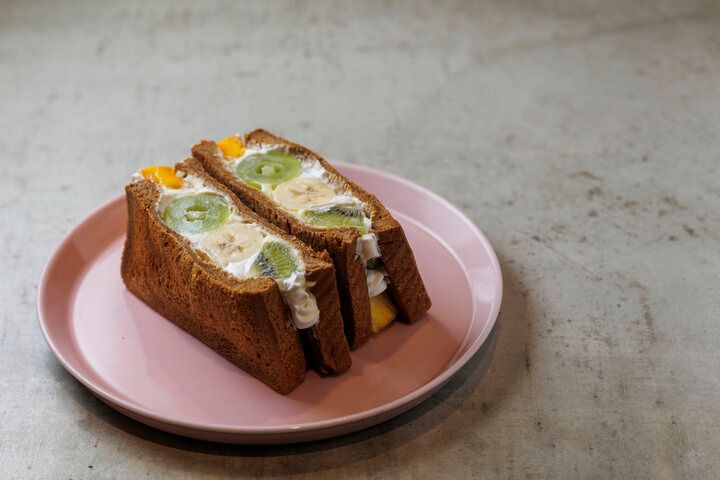 旬の果物が主役♪ 奈良のフルーツパーラー「堀内果実園 奈良三条店」へ