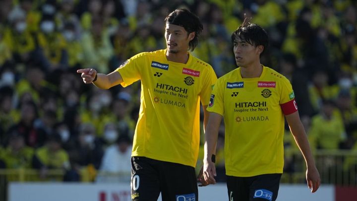J1柏主将DF古賀太陽が相方と見せた大迫封じ「自分たちは自力で残留を決められる」と、ATの悪夢を糧に最終節の勝利を誓う