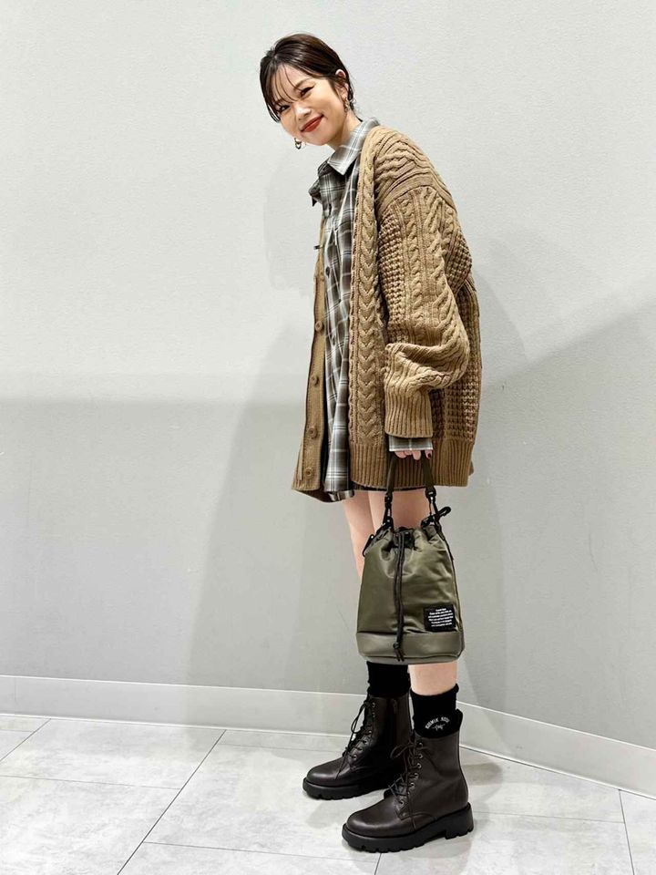 画像2: 出典：GU