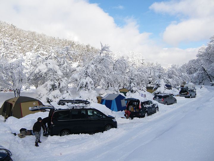【知らないと損】キャンプのプロが伝授！冬キャンプの正しい過ごし方を紹介
