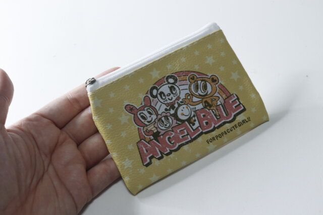 セリアの懐かしいANGEL BLUE コインパース