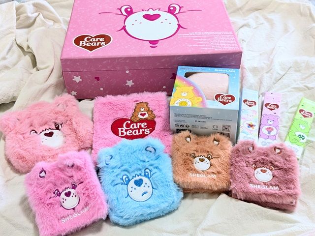 Care Bears™×SHEGLAMコラボの写真