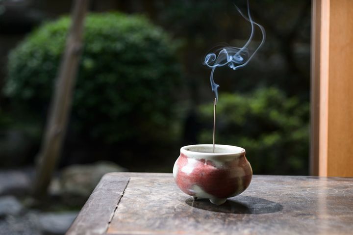 仏教の伝来とともに、仏教儀式に欠かせない品の一つとして香が発達した。