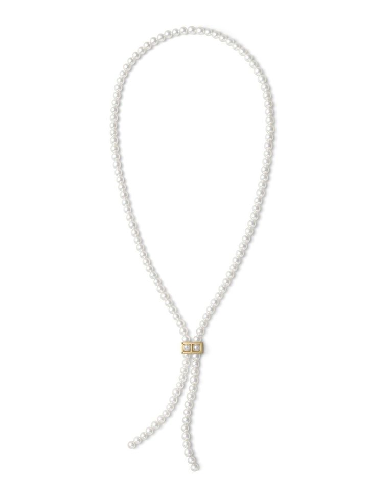 アコヤパール450mm ￥539,000 クラスプ（YG）￥88,000 ＊他にアコヤパールの長さは 170mm ￥220,000、220mm ￥275,000、400mm ¥484,000、500mm ￥594,000の計5種類が揃う