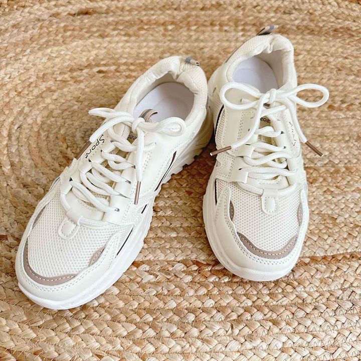 画像: ベージュレタープリントスポーティーシューズスニーカー