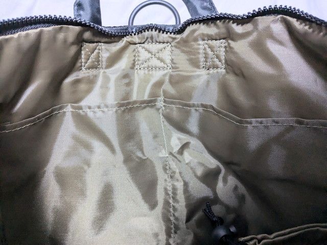 3WAYヘルメットバッグ内ポケット