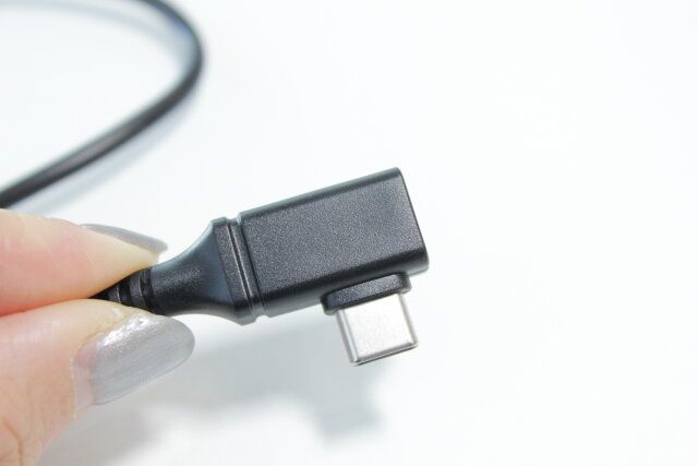 ダイソー PD60W対応超速充電・転送ケーブルC-CL型（1m） 形状