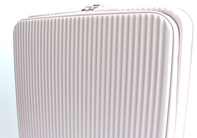 宝島社元CAおすすめスーツケース高耐性素材