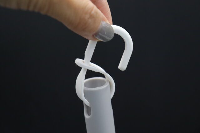 キャンドゥ くるっと巻き付けお風呂ツールフック 装着