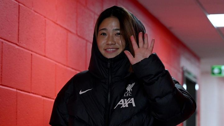 日本代表の男女選手が海外で素敵な交流！5人で一緒に日本食レストランに行く