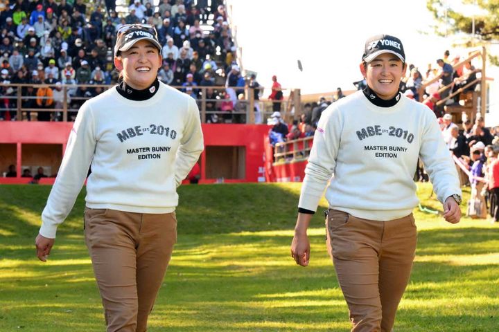 岩井千怜（左）、岩井明愛（右）（C）Getty images
