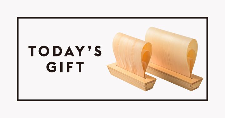 〈枡工房枡屋〉の加湿器