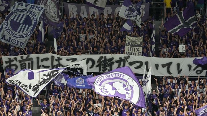 「涙が出ました、本当に」 日本代表OB、Jリーグサポーターの応援に思わず泣いたワケ