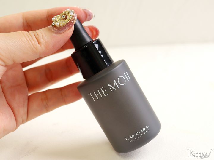 サロンでしか手に入らない贅沢をあなたの髪でも！乾燥に静電気とまとまりにくい髪に「ヘアオイル」は欠かせない!!