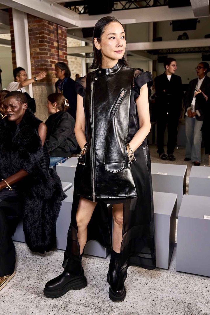 画像: 女っぽさとスパイシーさが融合した洗練ブラック