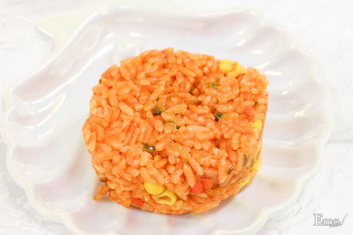 セブン-イレブン限定、ちいかわコラボパッケージが登場！作中に登場する食べ物をイメージした「ちいかわオリジナルおむすび」2種