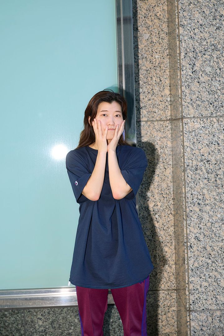 ヒコロヒーのポートレート