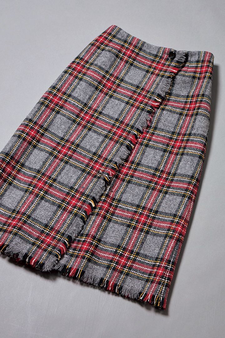 秋冬コーデが鮮やかになる！おしゃれなチェック柄ラップスカート10選