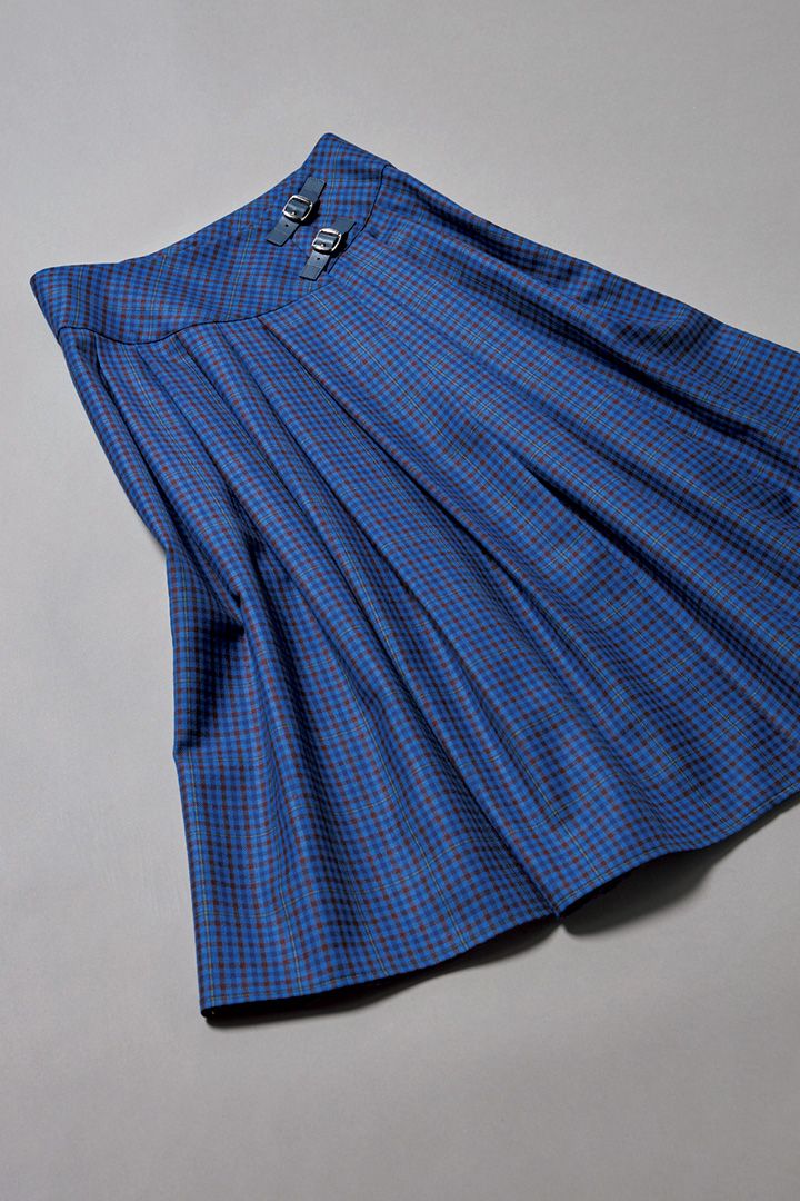 秋冬コーデが鮮やかになる！おしゃれなチェック柄ラップスカート10選