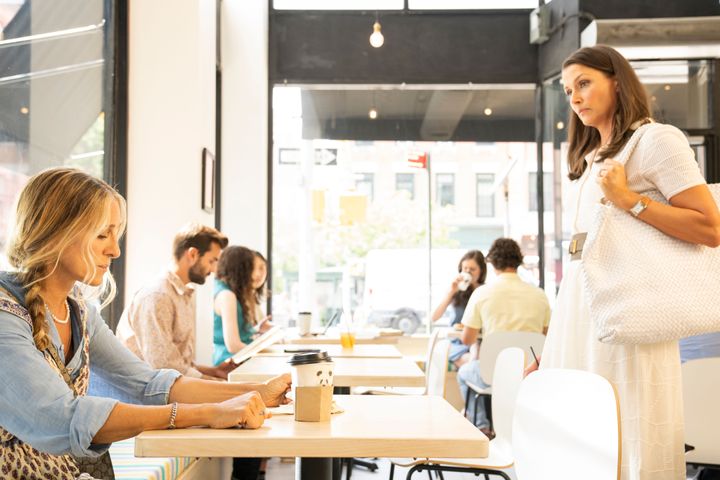 「AND JUST LIKE THAT... / セックス・アンド・ザ・シティ新章」はU-NEXTにて独占配信