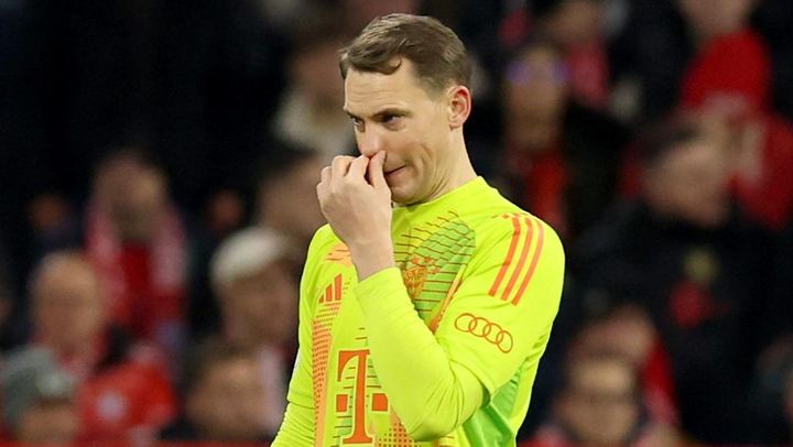 日本代表の同僚スター、38歳で人生初の退場… 「申し訳ない」と謝罪