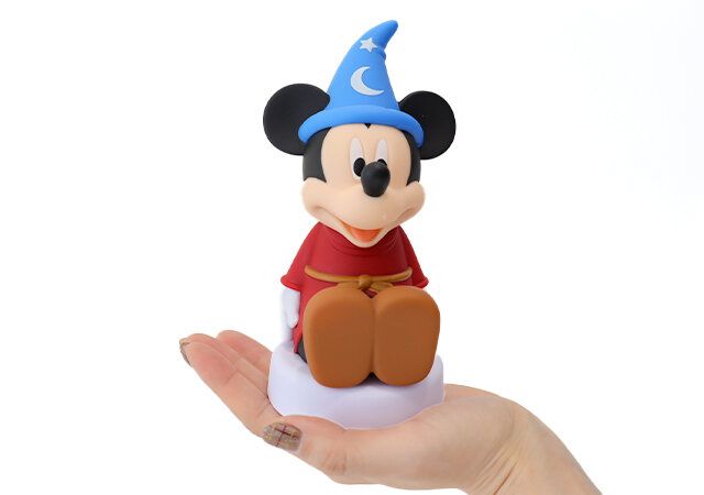 Disney FANTASIA お部屋ライト サイズ感