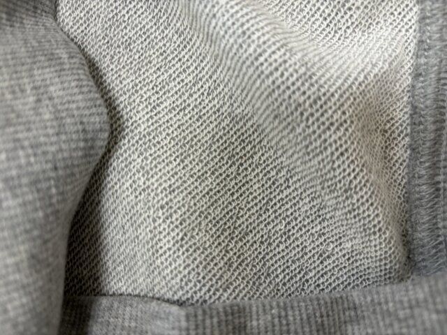 しまむら TWRウラケオフショルT 中灰 裏毛素材