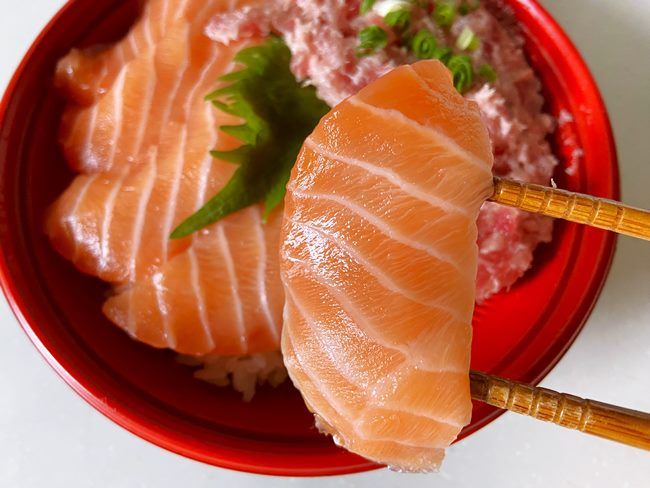 ロピア サーモン・ねぎとろ丼 