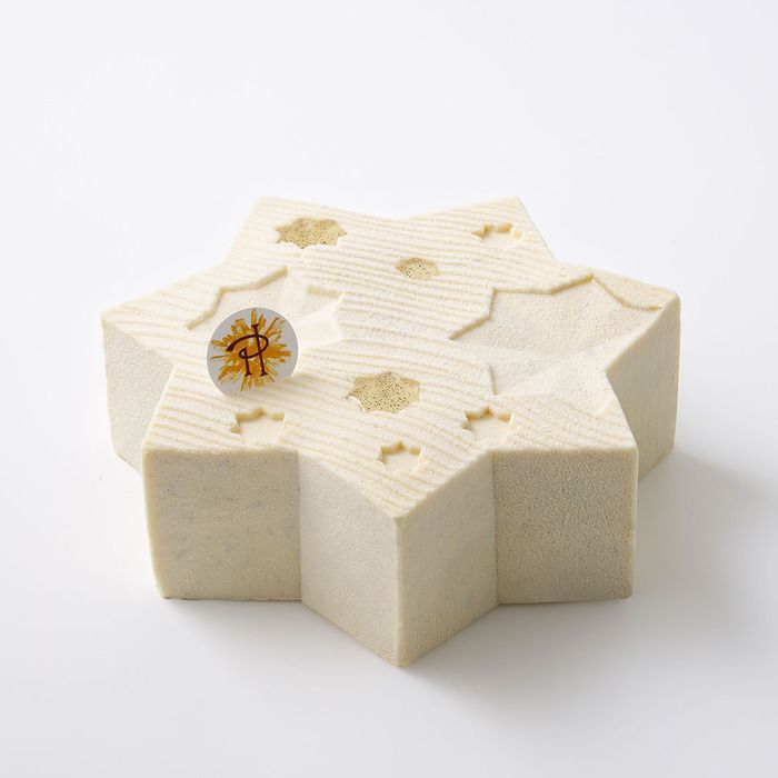 《ピエール・エルメ・パリ》2024年クリスマスに鉱物を彷彿とさせる神秘的なケーキが登場！予約受付中