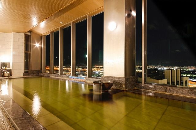 ３１階天然展望温泉SkySpa「S-PARK」