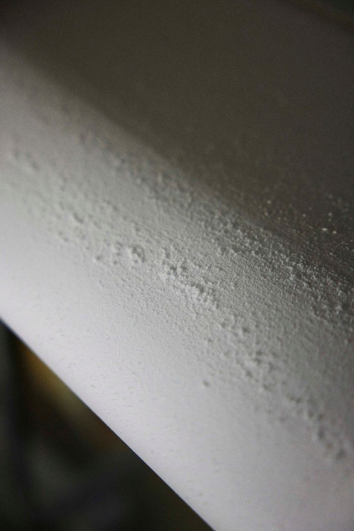 削りかすの乗ったボード