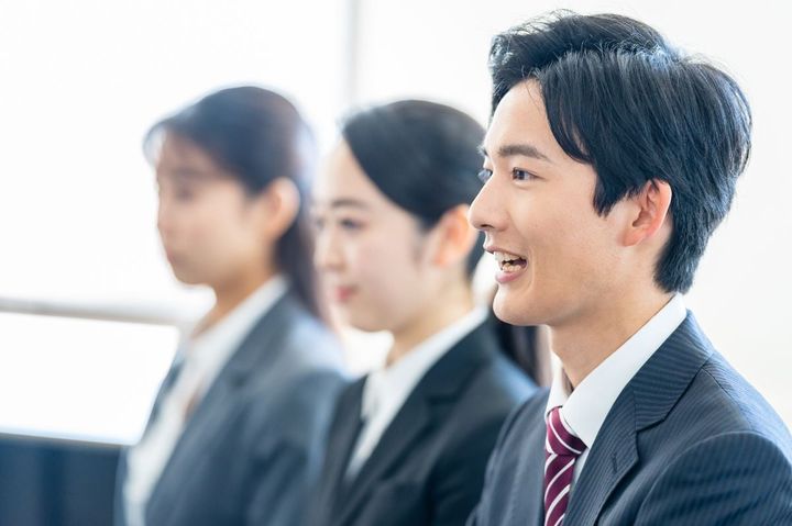 「男性部門」人気企業1位は？
