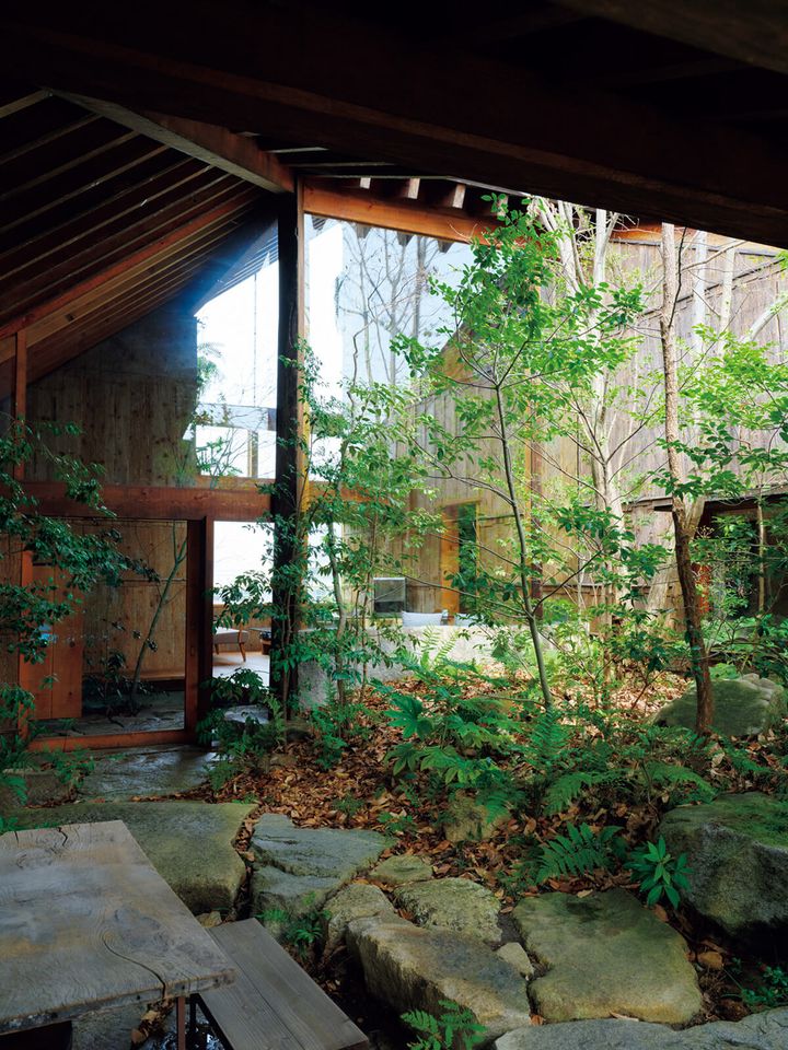 建築家・西口賢が建築した家の中庭